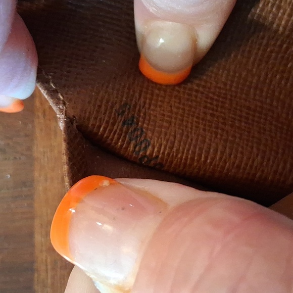 Louis Vuitton Monogram Wallet - Picture 16 of 16